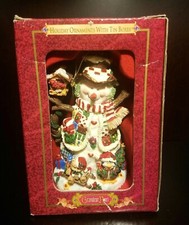 NIB Grandeur Noel Snowman Bird House Resin Christmas Holiday Ornament Tin Gift 