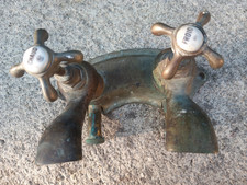 ancien robinet de begnoire en