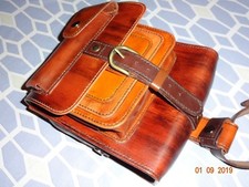 sacoche de cuisse cuir fait main  Bikers,Harley,moto,vintage état neuf 