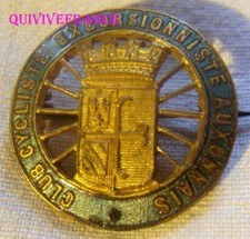 BG14164 - INSIGNE BADGE CLUB CYCLISTE EXCURSIONNISTE AUXONNAIS