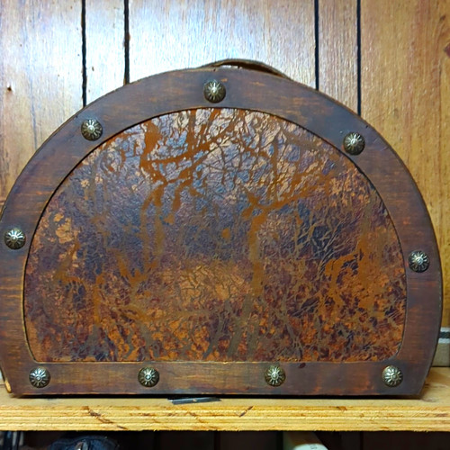 True vintage brown leather - true,