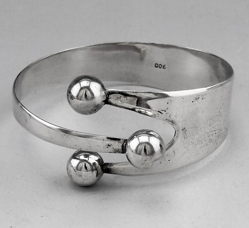 Vintage bracelet ball en - »,