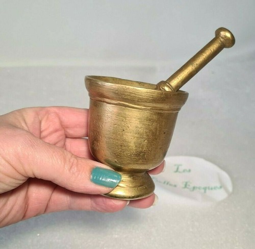 Ancien mortier pilon en - &,