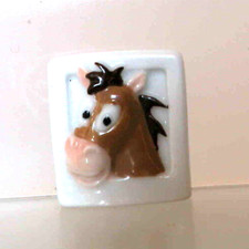 * Fève - DISNEY - LE CHEVAL PIL POIL
