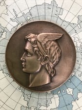Médaille en bronze signée H