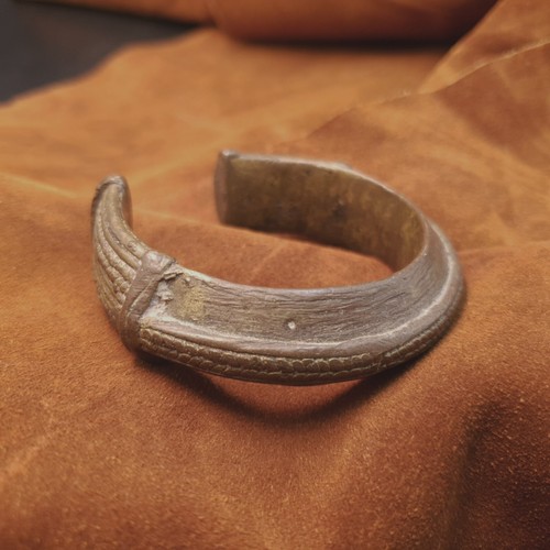 Ancien bracelet ethnique - bracelet, art