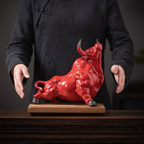 Statue taureau rouge design - taureau,