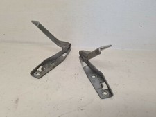 Charnière capot moteur pour