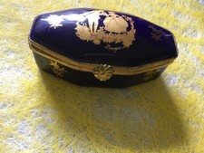 Ancienne boîte porcelaine