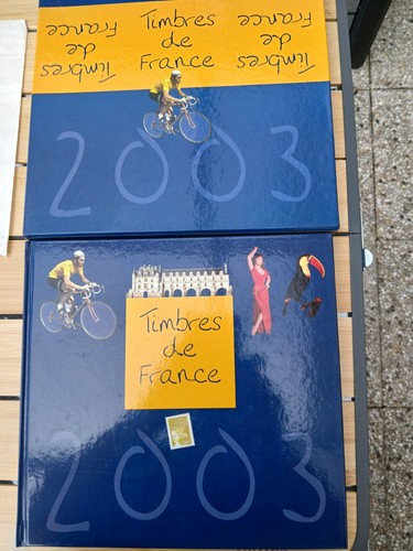 Livre des timbres france - des,