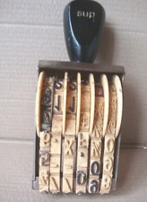 GRAND ANCIEN TAMPON ENCREUR NUMÉROTEUR à 6 roues de chiffres