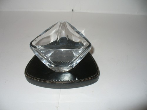 Cendrier triangulaire support - cendrier,
