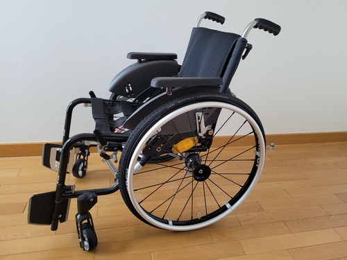 Fauteuil roulant manuel