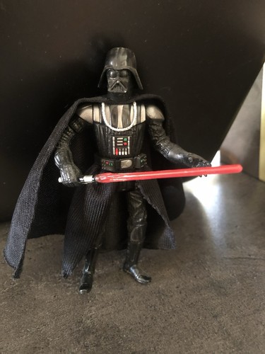 Figurine star wars - star, vador