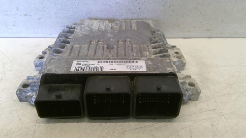 Calculateur moteur ford focus - calculateur,