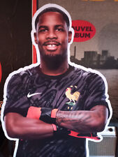 Mike MAIGNAN dans votre salon ! figurine PLV grandeur nature