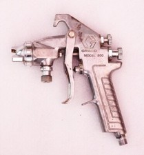 PISTOLET PULVÉRISATEUR DE