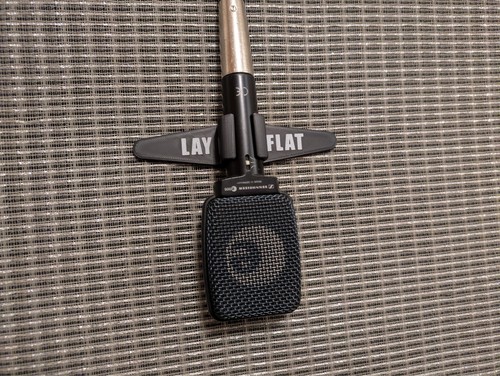 Lay flat microphone clip - clip, for