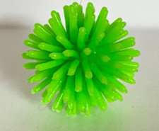 Jouet boule vert clair boule