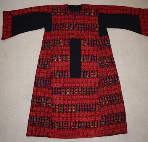 Caftan palestinien noir rouge