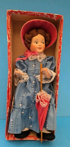Poupée folklorique la - poupée,