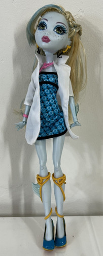 2011 monster high lagoona - 2011,
