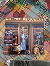 Carte Postale 14 X 14cm Le Pot Beaujolais. Fresque Des Lyonnais 