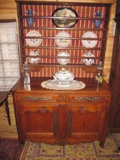 Buffet deux corps vaisselier en merisier syle louis XV  fin xix debut  XXème
