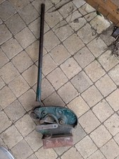 Cisaille à tôle ancienne