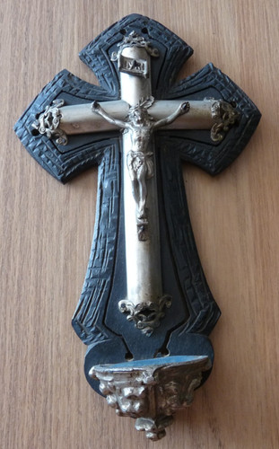 Ancien crucifix benitier bois - ancien,