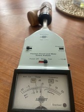 sonomètre Bruel & Kjaer 2215
