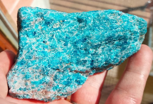 262 4gr 86x58x43mm apatite - 262.4gr,