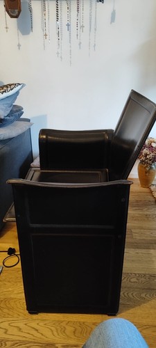Fauteuils korium par tito - par,