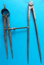 collection outils : 2 grands  anciens compas differents