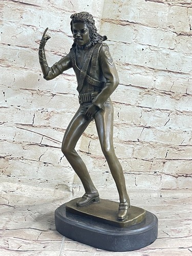 Bronze art sculpture - 16``,