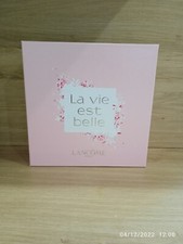 Boîte de rangement en carton