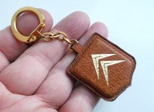 Ancien porte clé Automobiles