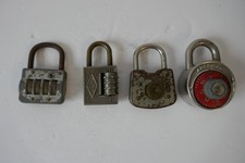 Lot de 4 ancien cadenas a code combinaison FTH HCC Junkunc