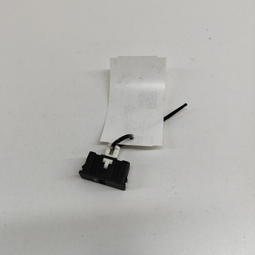 Connecteur prise usb bmw f30 - 3,