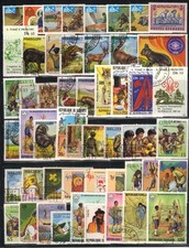 100 timbres différents Scoutisme / 2 scans (AO59)