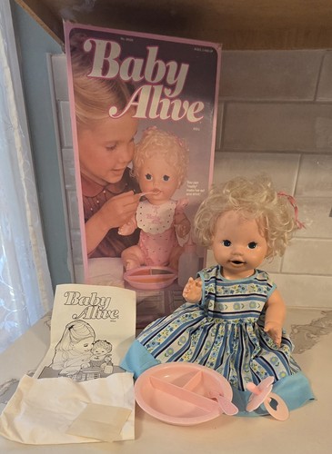 1983 kenner baby alive doll - kenner,
