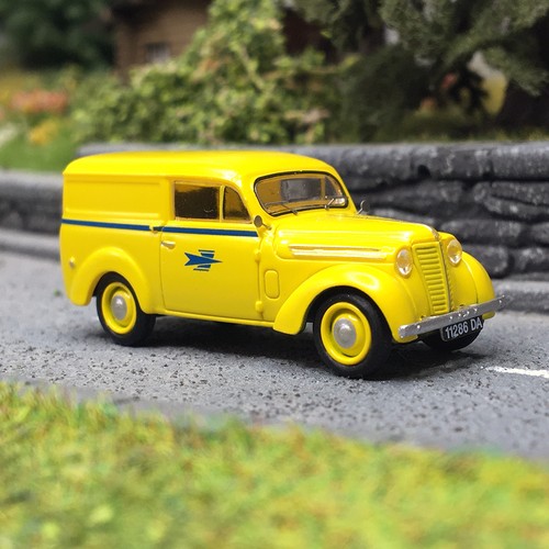 Renault juvaquatre fourgon - juvaquatre,