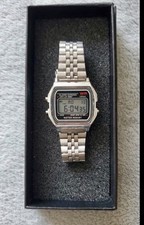 Montre Digitale Style Casio -