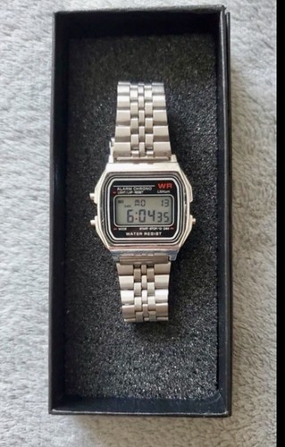 Montre digitale style - montre,