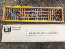 ancienne boite de police de caractères d'imprimerie kis