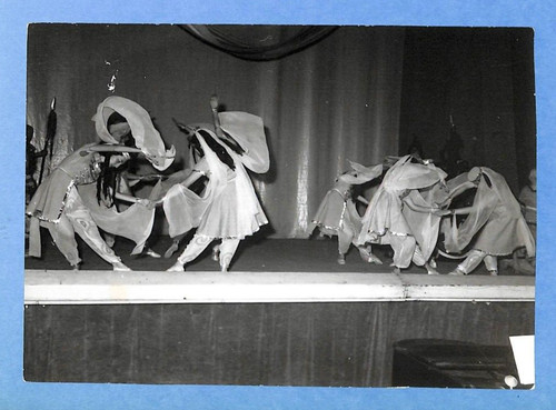 Danse dancing troupe de - /,