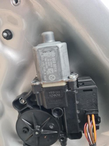 Moteur leve vitre - avant, gauche