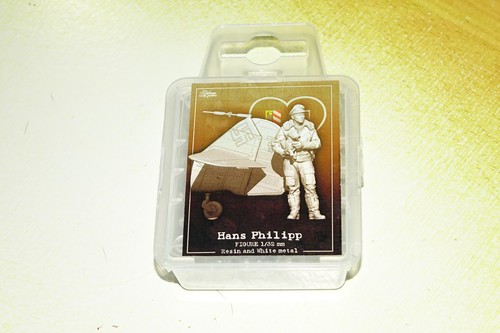 Dolman miniatures figurine - miniatures,