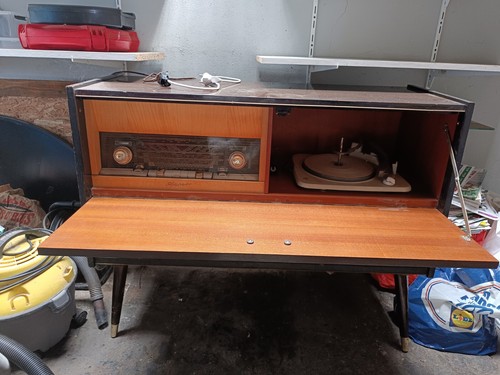 Meuble radio tourne disque