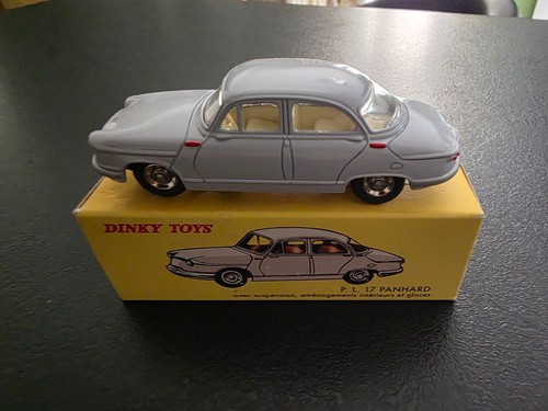 Dinky toys atlas - atlas, panhard